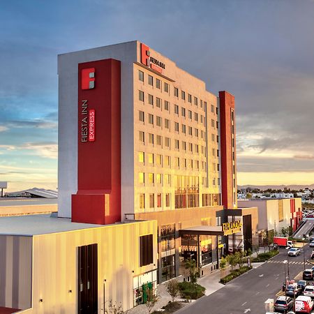Fiesta Inn Express Puebla Explanada Eksteriør billede