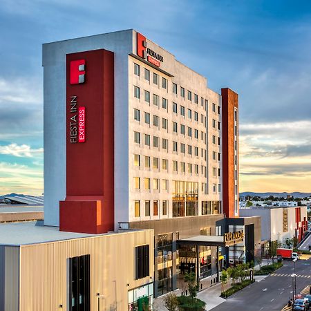Fiesta Inn Express Puebla Explanada Eksteriør billede