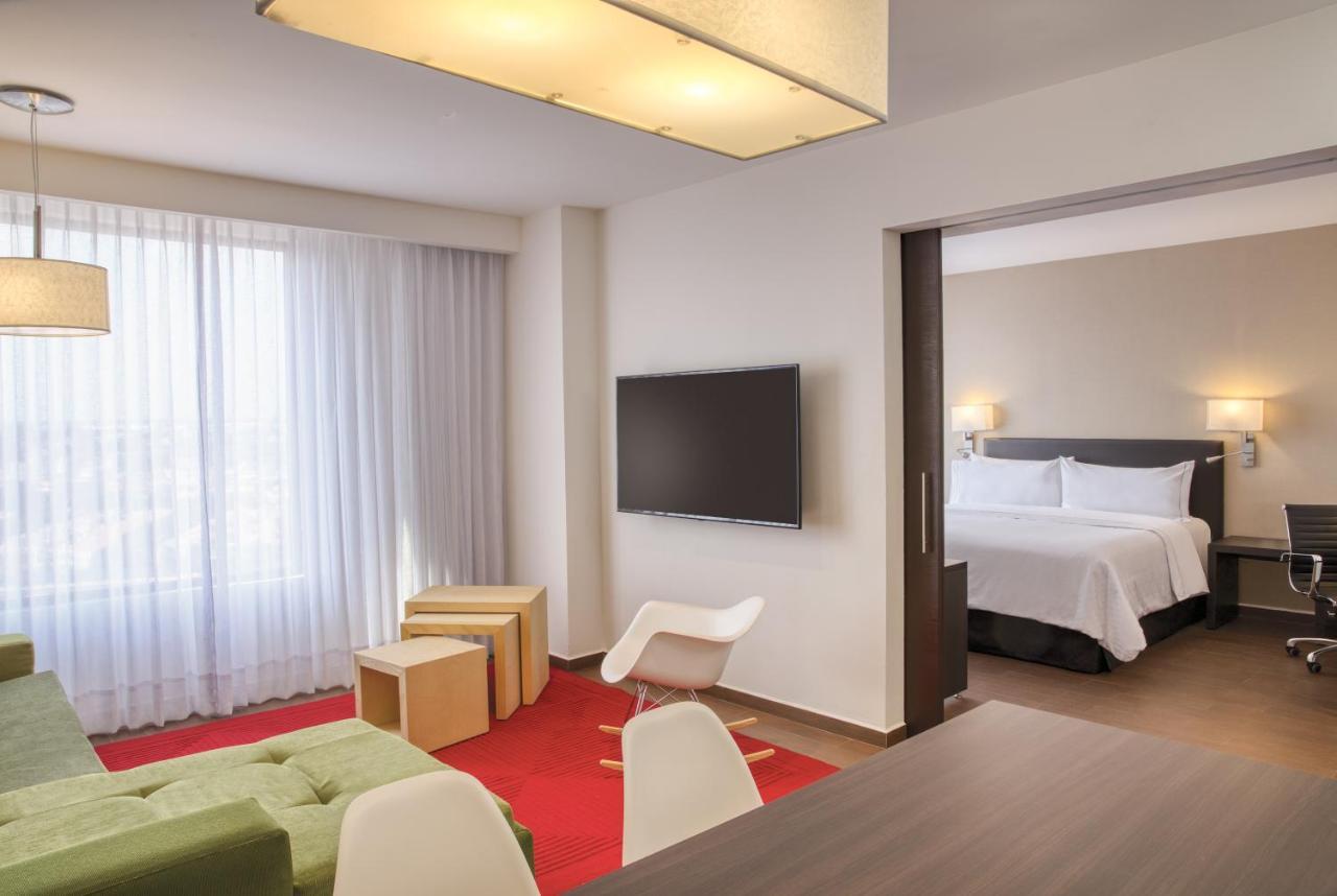 Fiesta Inn Express Puebla Explanada Eksteriør billede